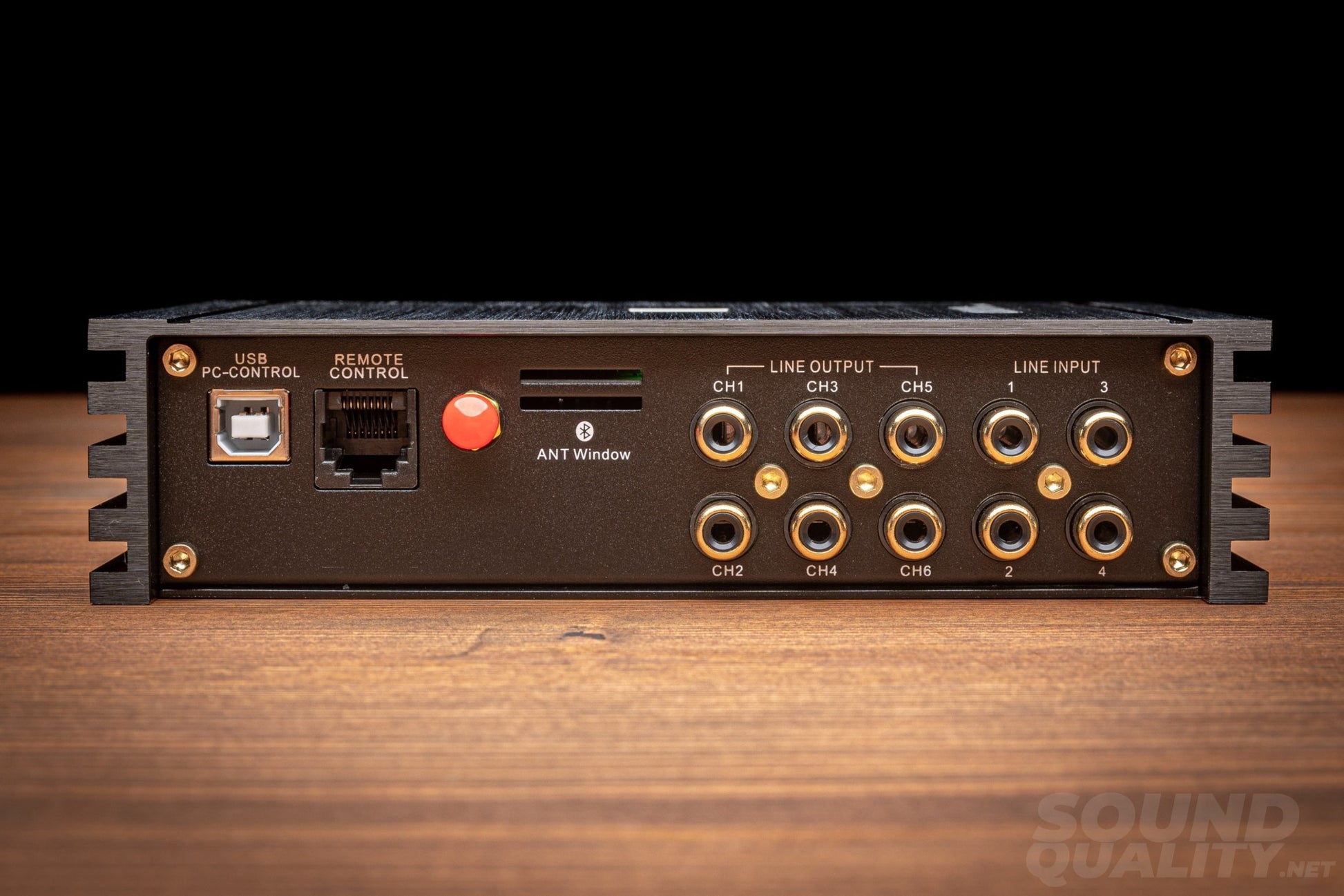 Awave Dsp-A6 4-Channel Amplifier With 6-Channel Dsp
