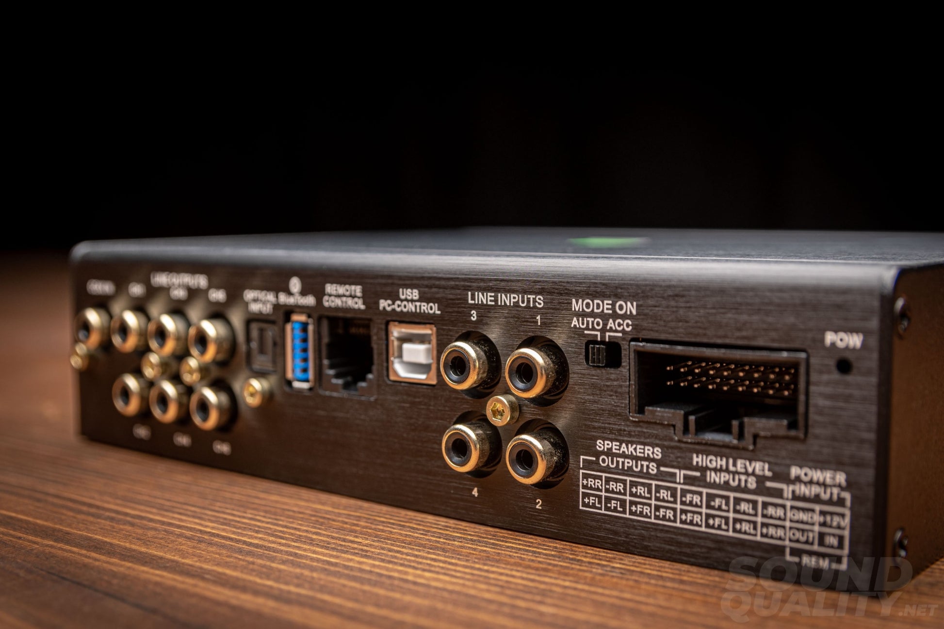 Awave Dsp-A4 4-Channel Amplifier With 6-Channel Dsp
