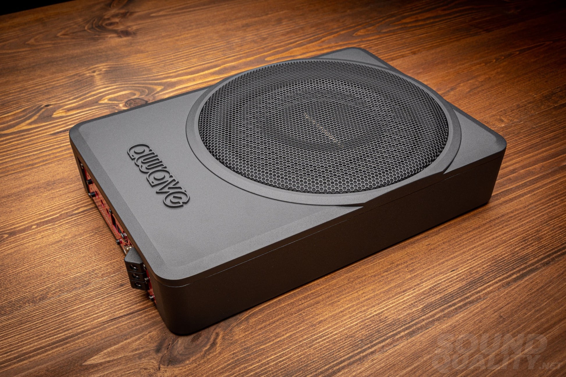 Awave V4 10 Active Subwoofer