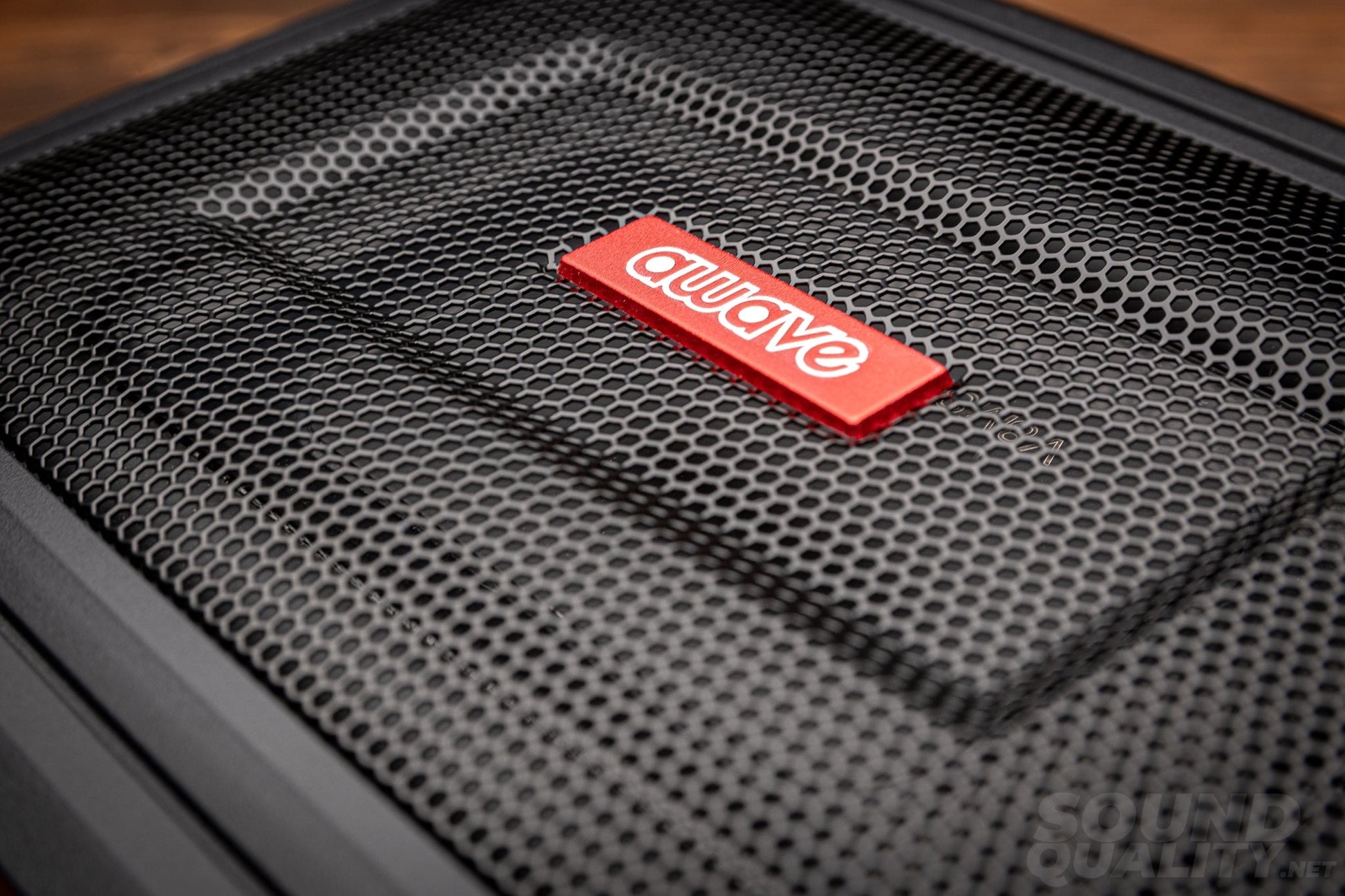Awave V8M 6X8 Active Mini Subwoofer