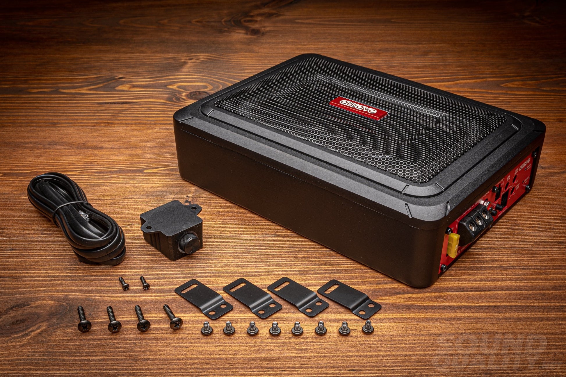 Awave V8M Ii 6X8 Active Mini Subwoofer