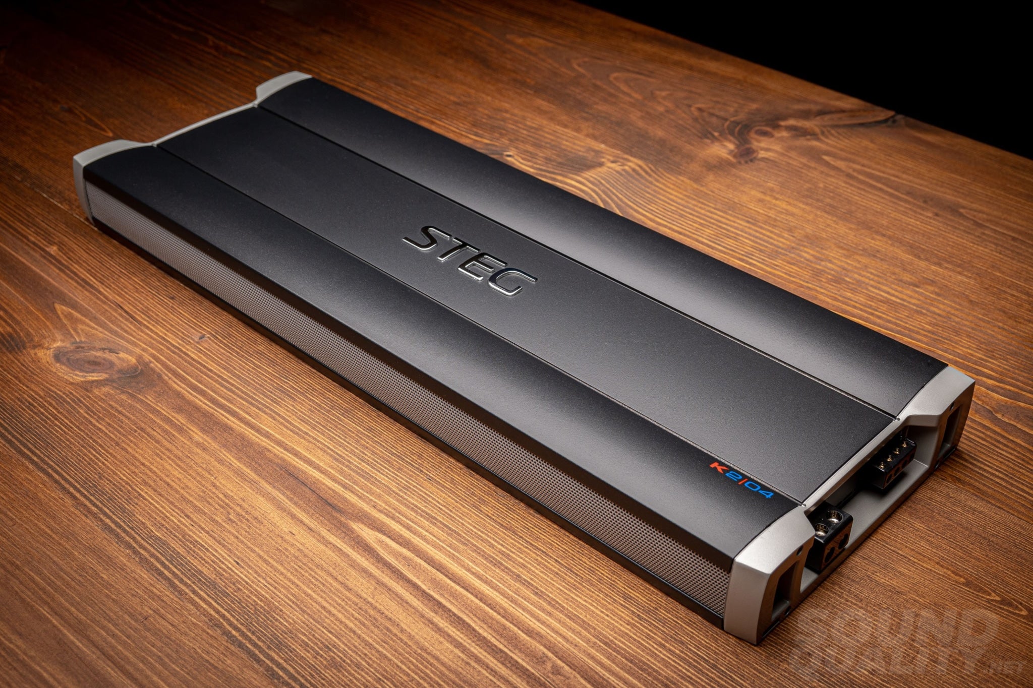 カーオーディオ STEG K2.04 STEG K2.04