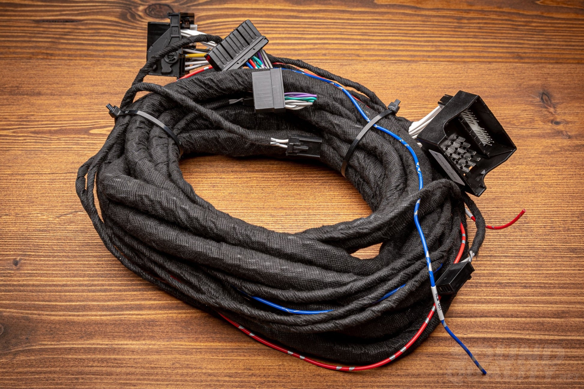 Steg Sdsp8 Plugnplay Wiring Loom For Mercedes-Benz