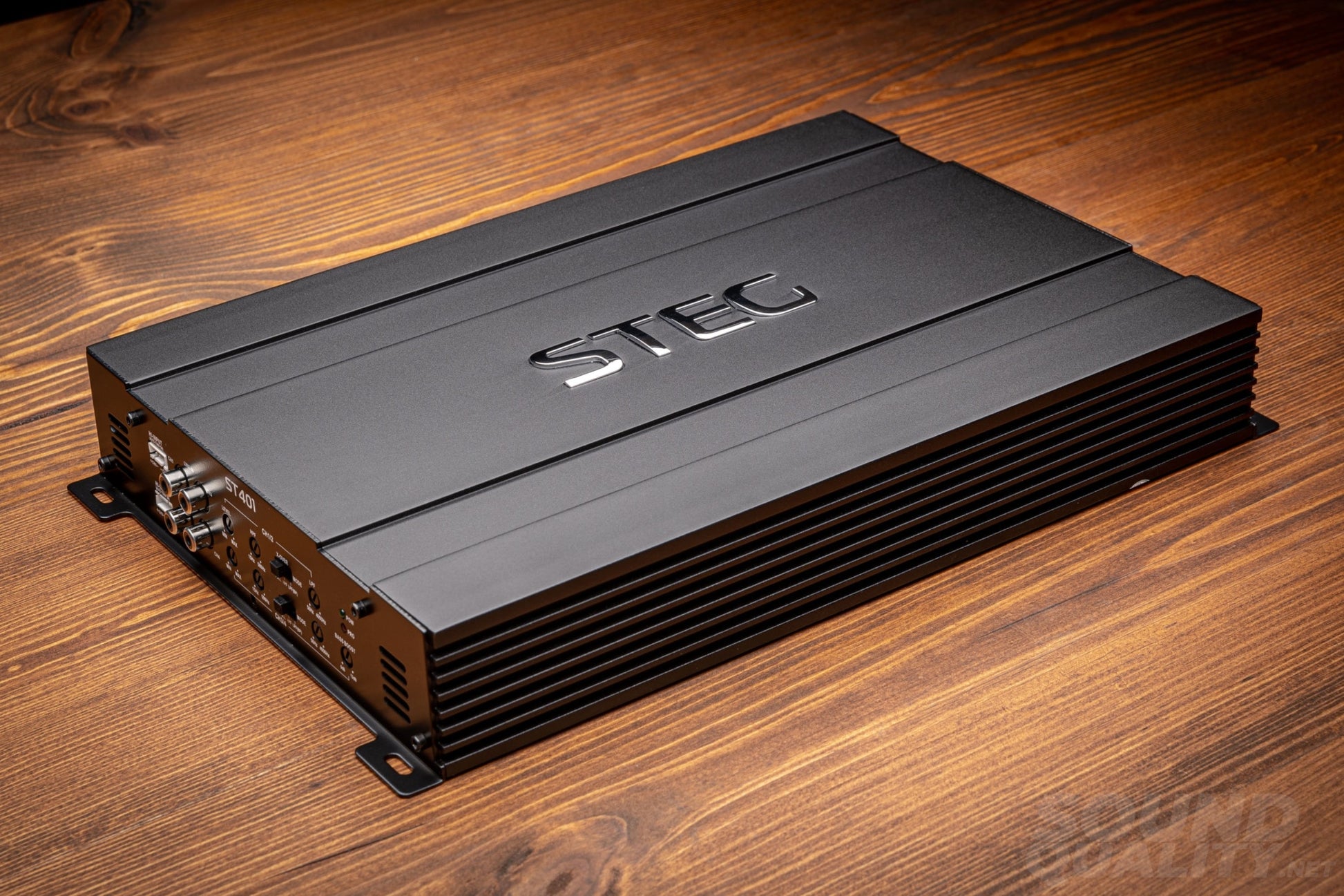 Steg St401 4-Channel Amplifier
