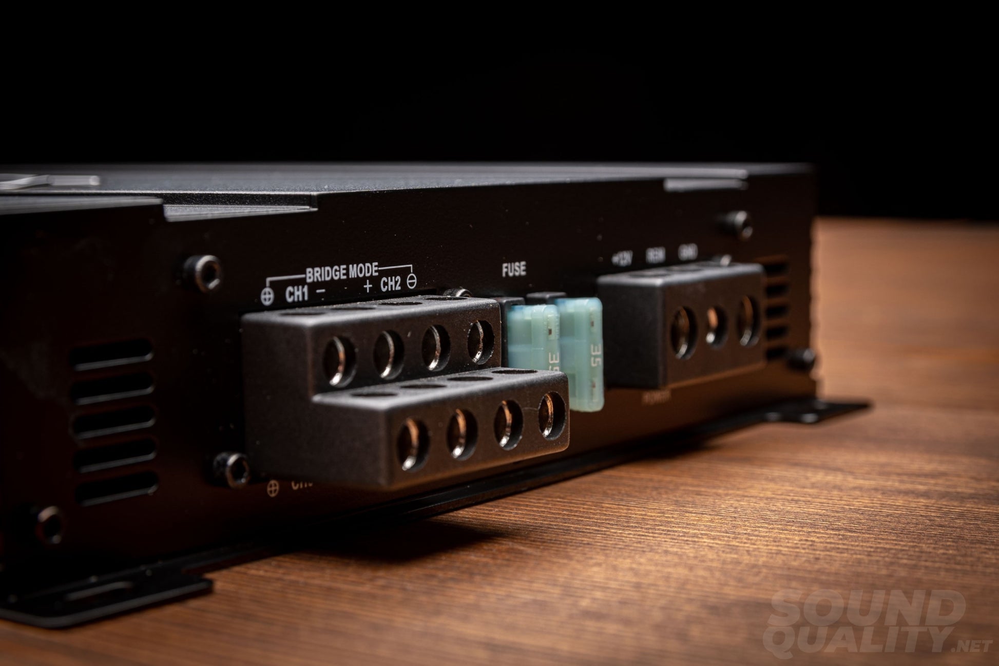 Steg St401 4-Channel Amplifier