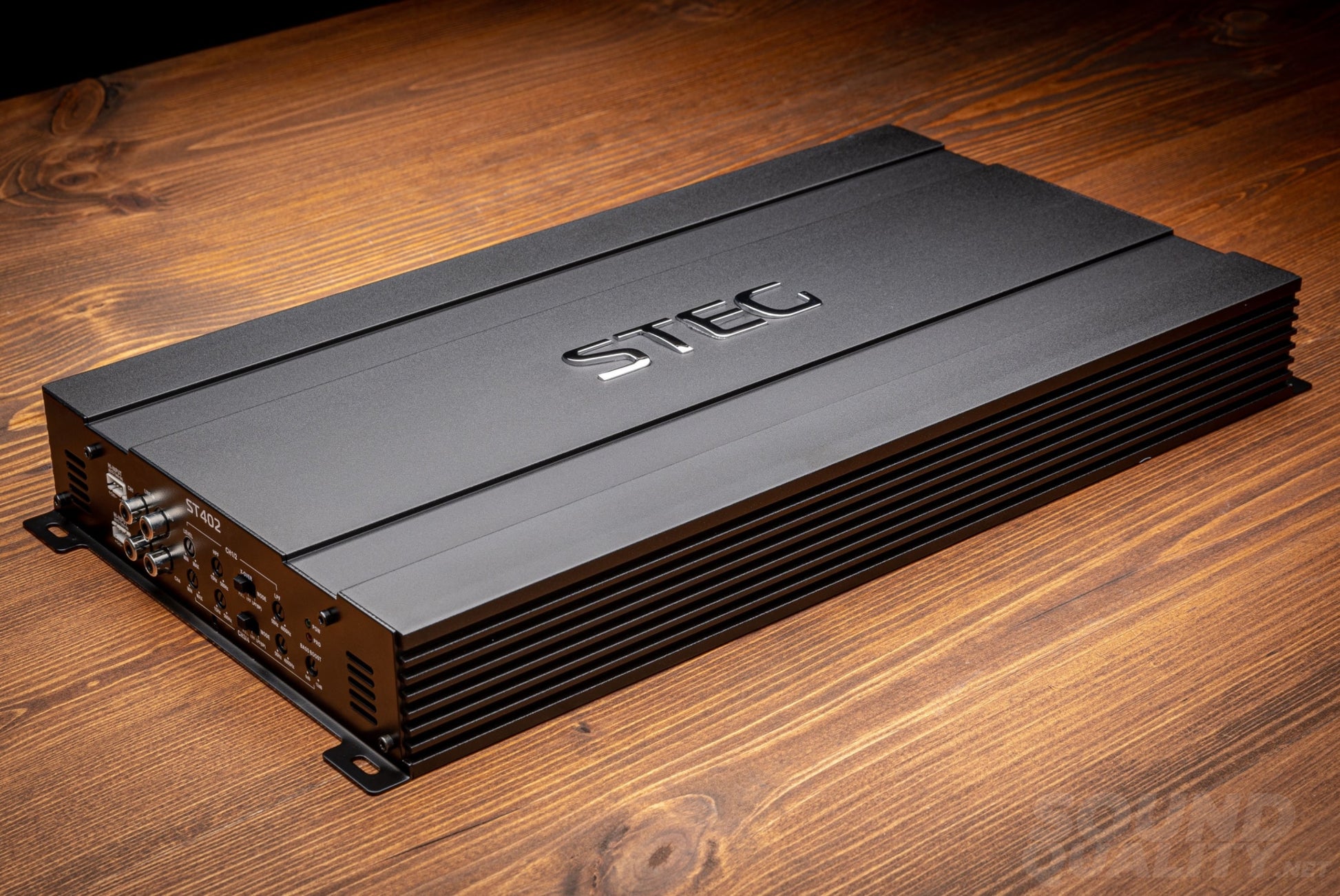 Steg St402 4-Channel Amplifier